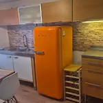 Schoenste Lage Am Rhein, Behagliches Haus Mit Kamin.